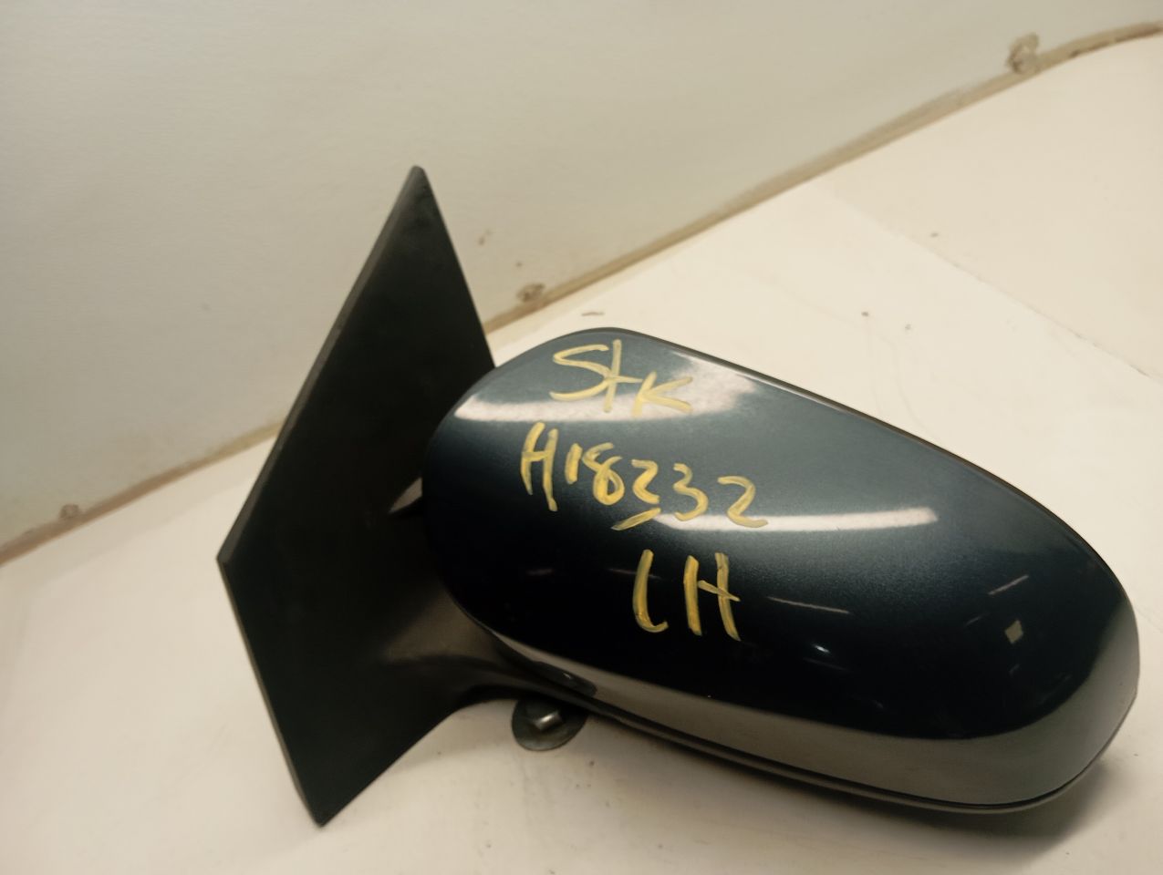 Used 2018 Toyota COROLLA w/o turn signal - Stock #H18332