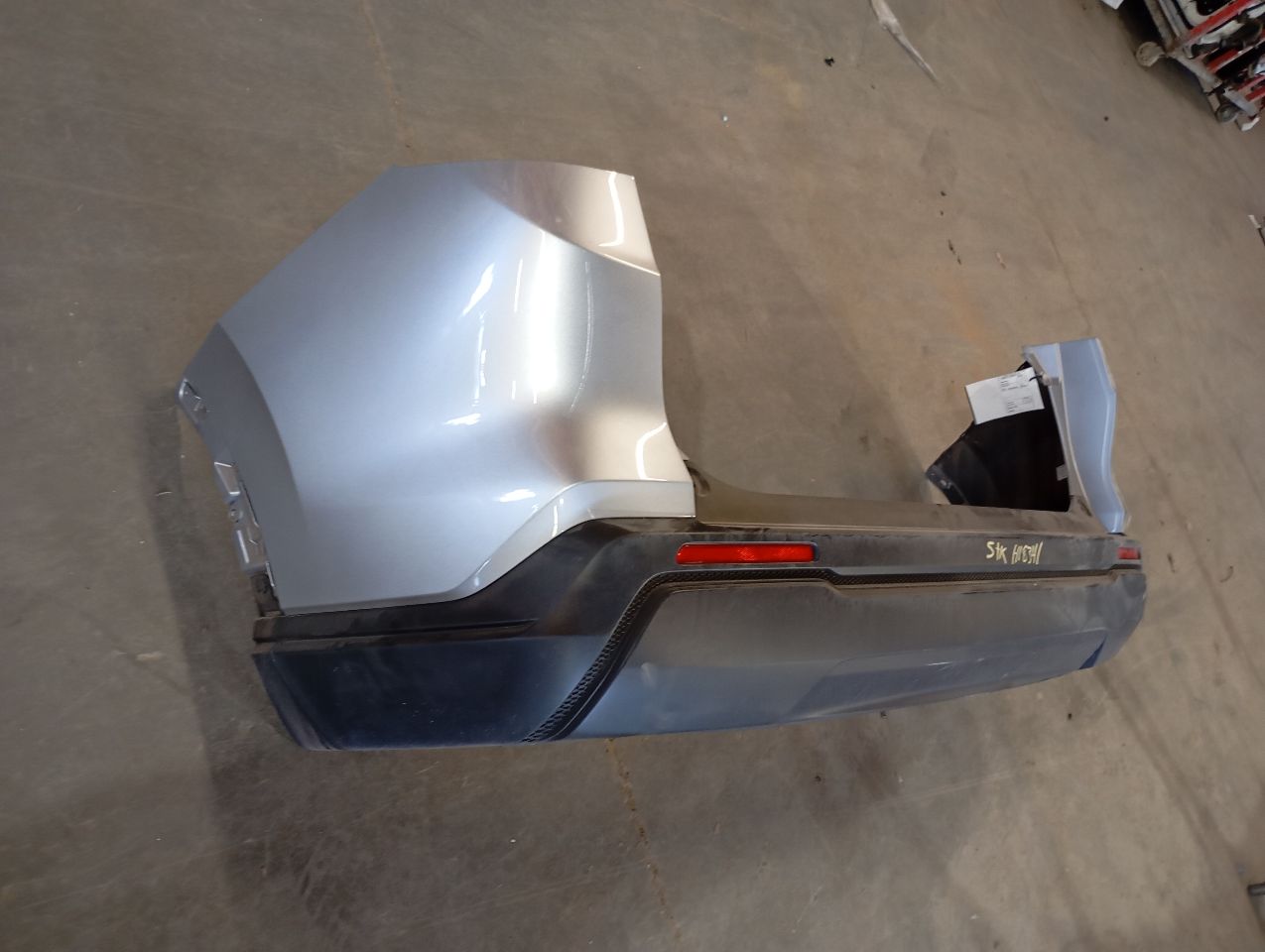 Part image 4