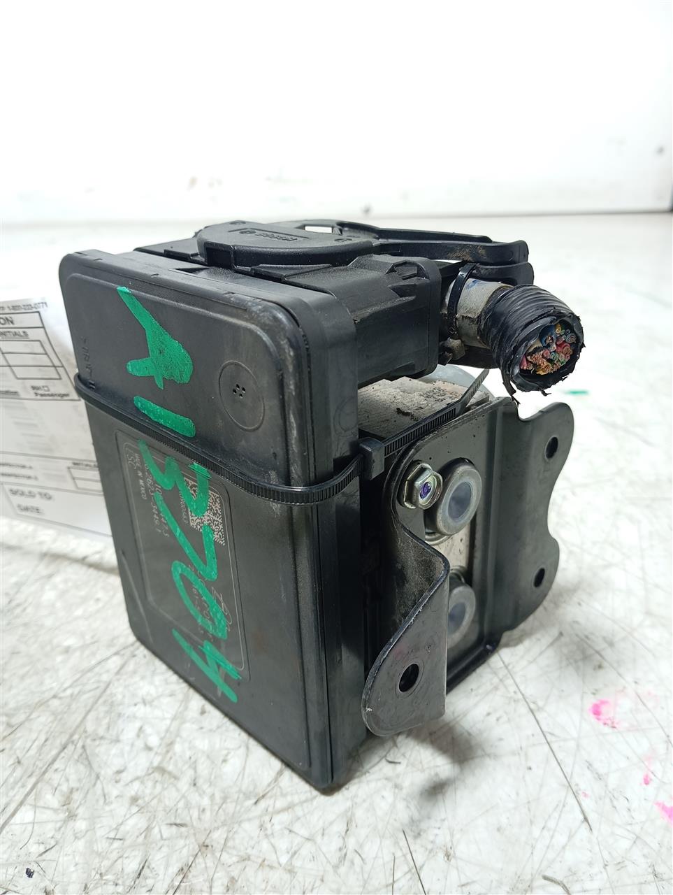 Part image 4