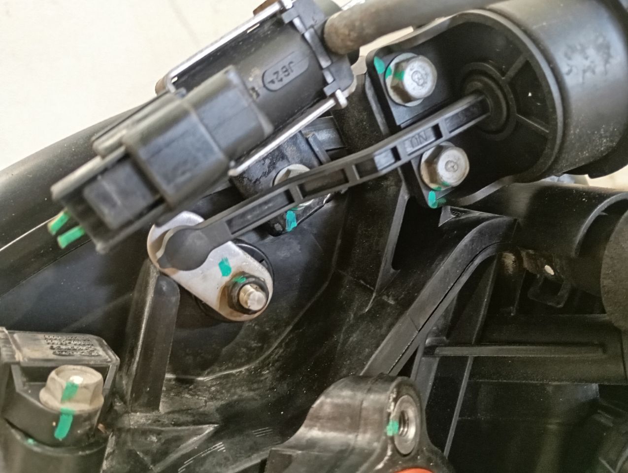 Part image 9