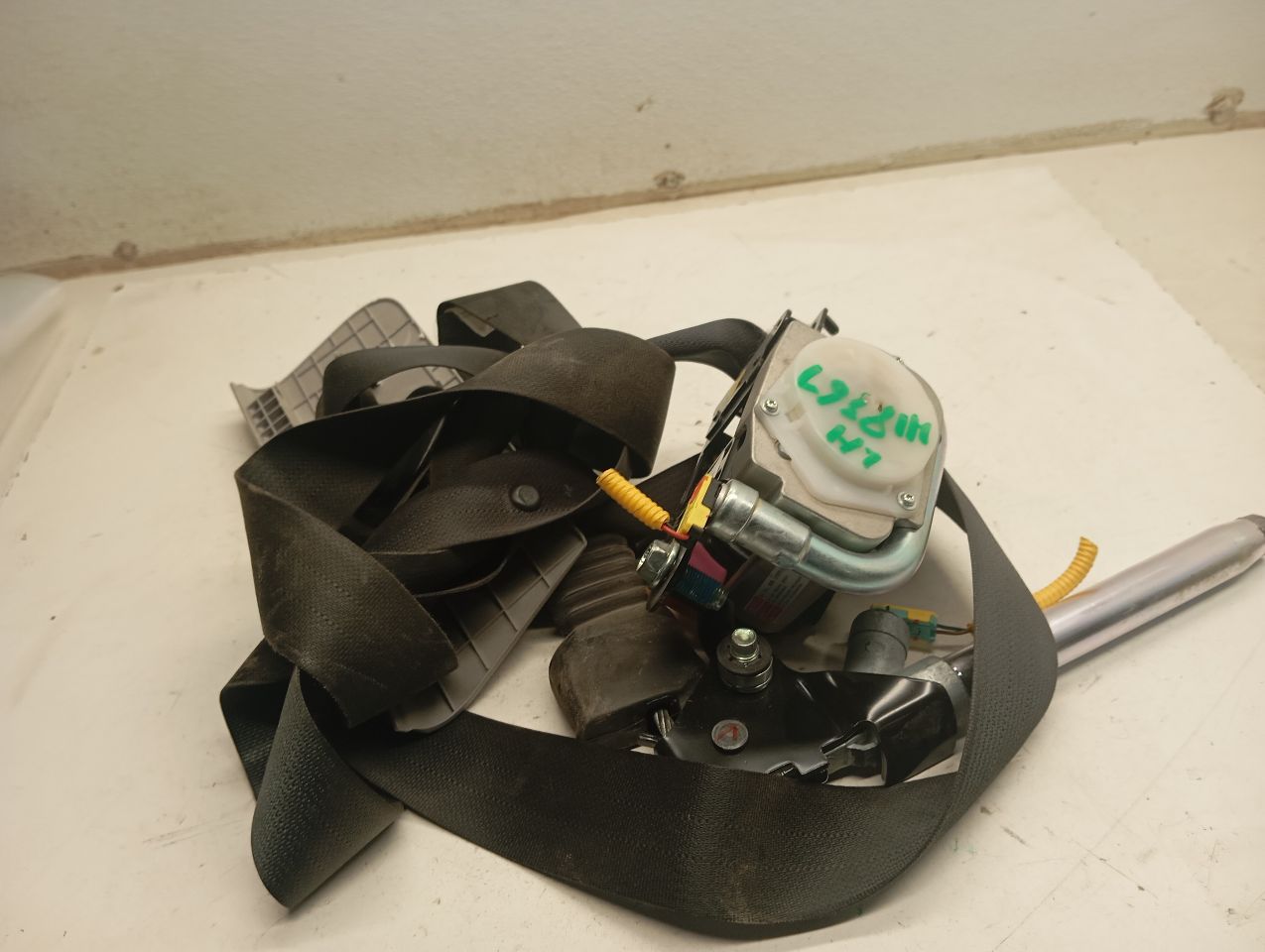 Used 2014 Hyundai ELANTRA Seat Belt, Front - Stock #H18367