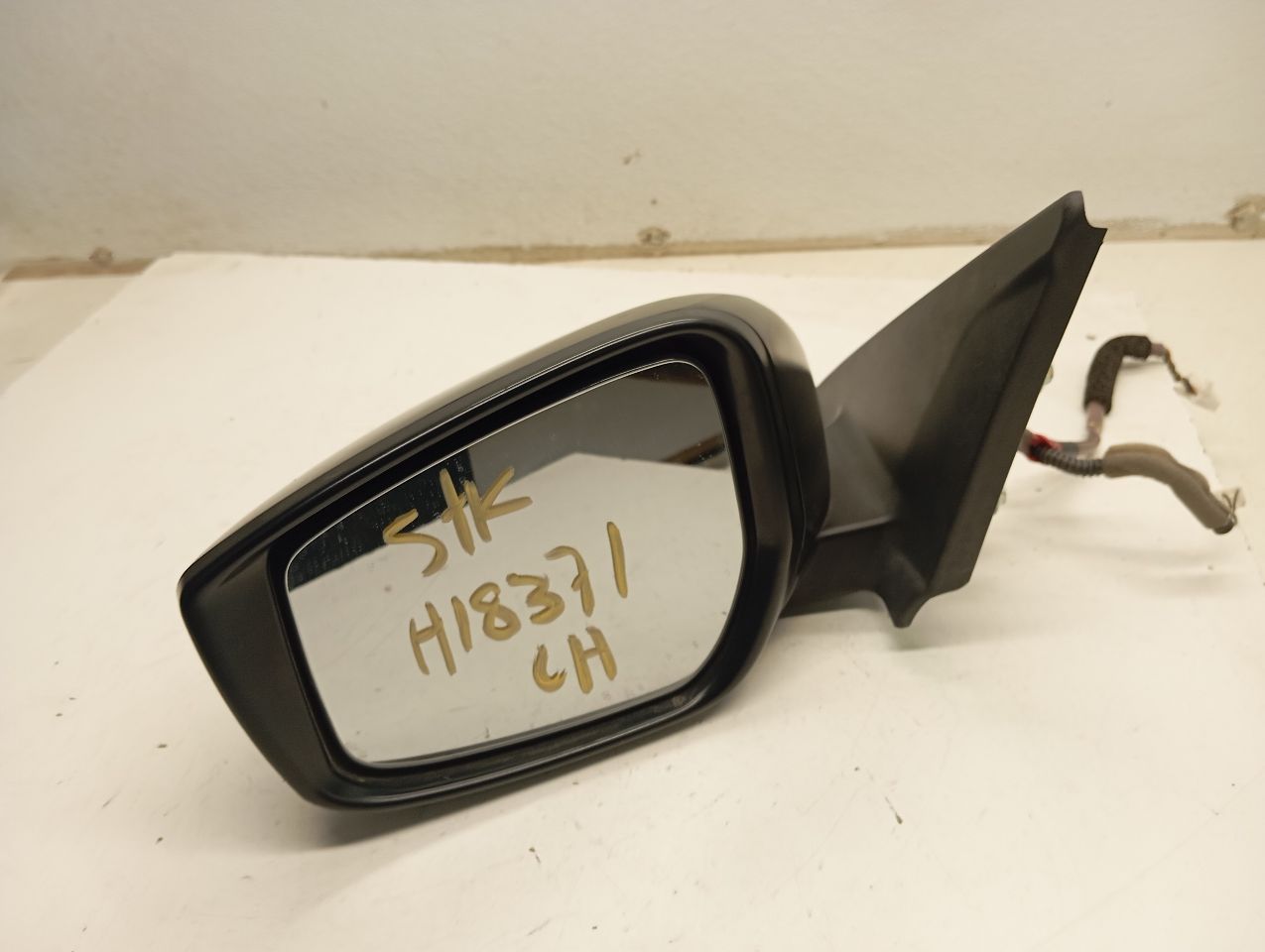 Used 2022 Nissan KICKS Side View Mirror - Stock #H18371