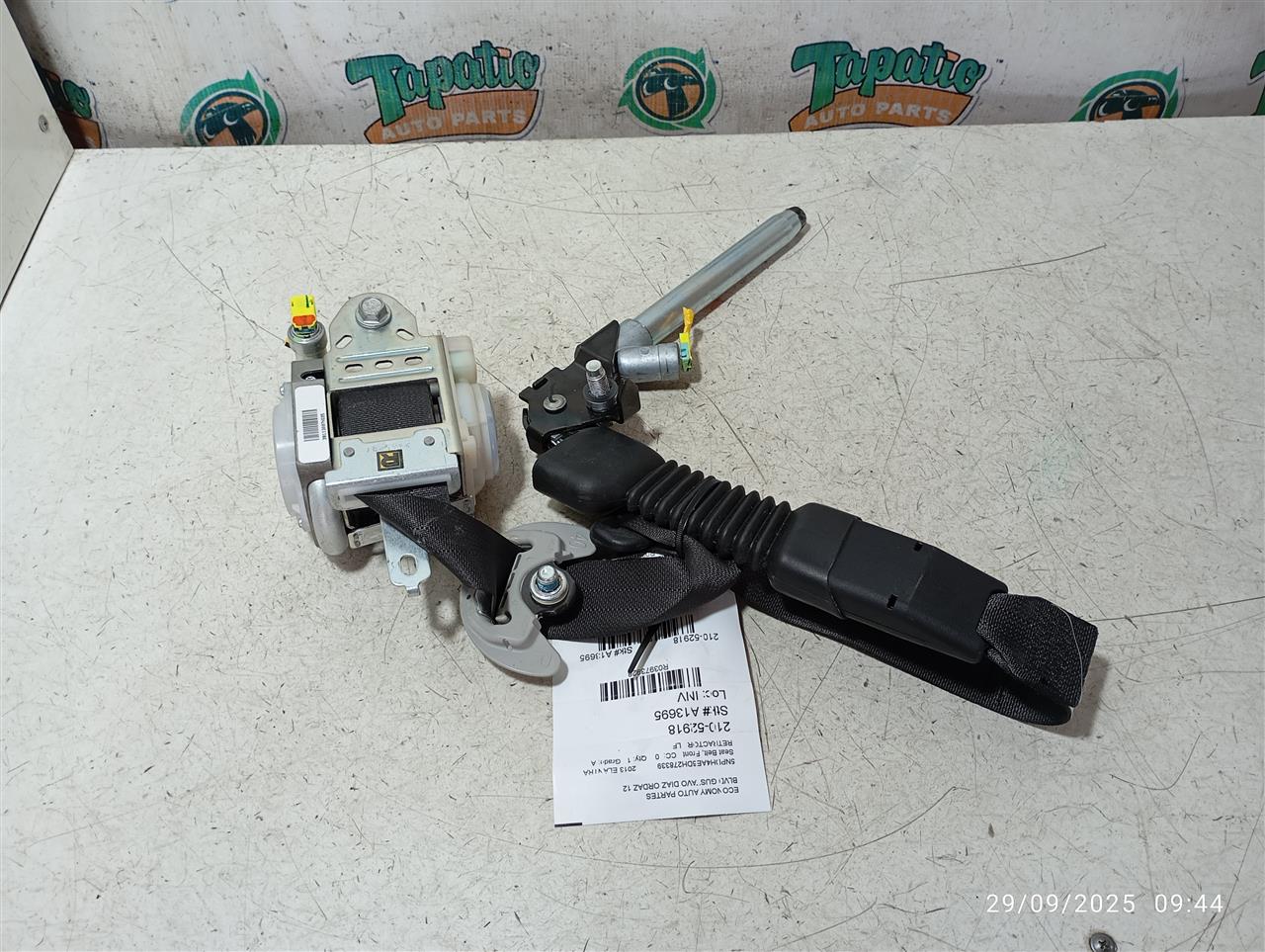 Used 2013 Hyundai ELANTRA retractor - Stock #A13695