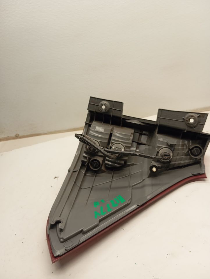 Part image 5