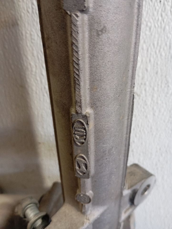 Part image 8