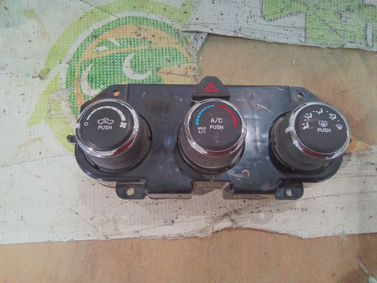 Temp Control for 2015 Chrysler Dodge 1500 Pickup w/o dual zone control rear defrost button ID 68236776AB and other applications