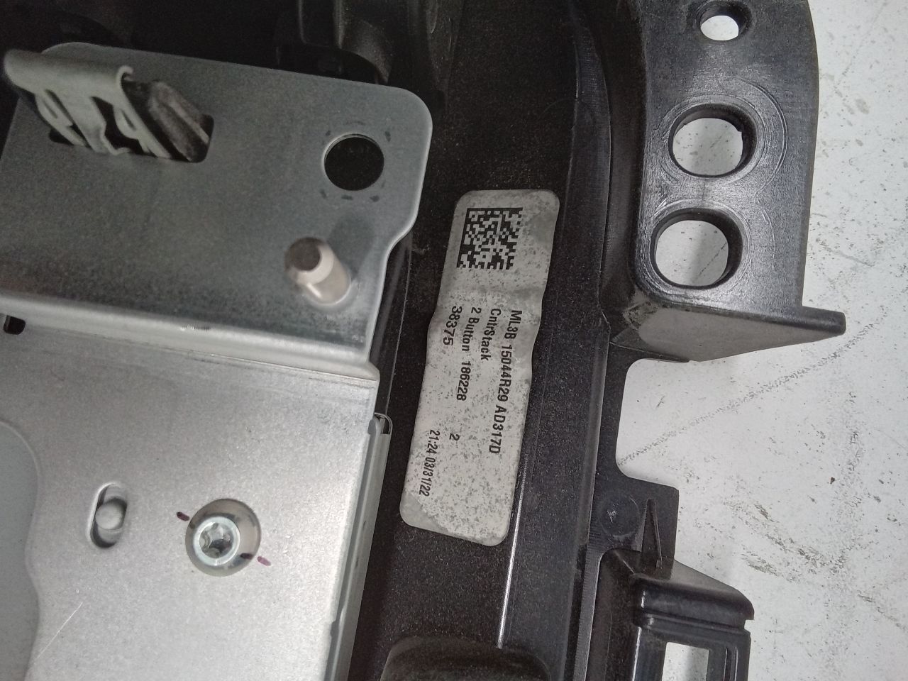 Part image 4