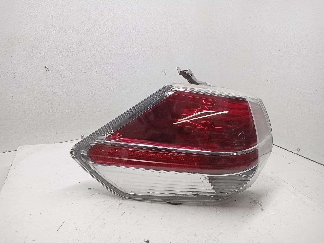 2015 Nissan ROGUE Tail Lamp