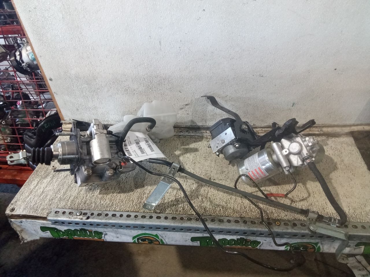Used 2019 Toyota CAMRY (A25AFXS engine, hybrid) - Stock #H18432