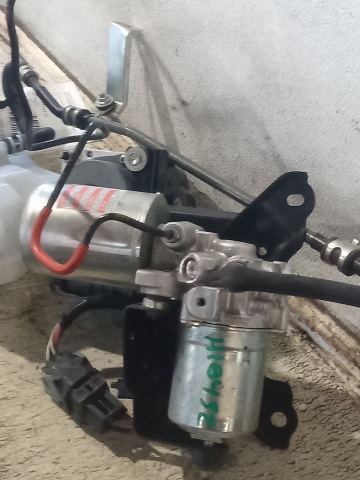 Used 2019 Toyota CAMRY (A25AFXS engine, hybrid) - Stock #H18432