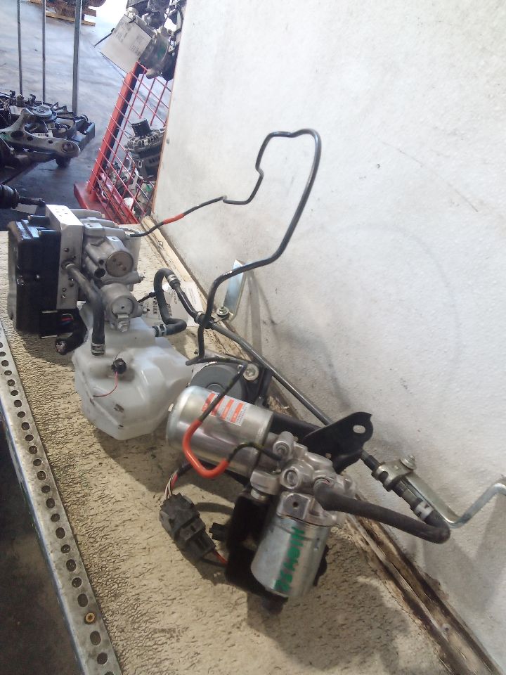 Used 2019 Toyota CAMRY (A25AFXS engine, hybrid) - Stock #H18432
