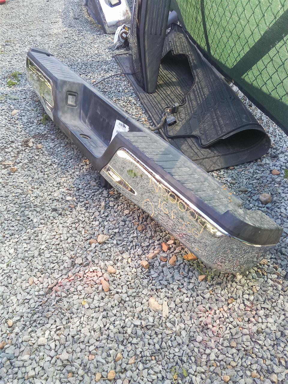 Part image 3