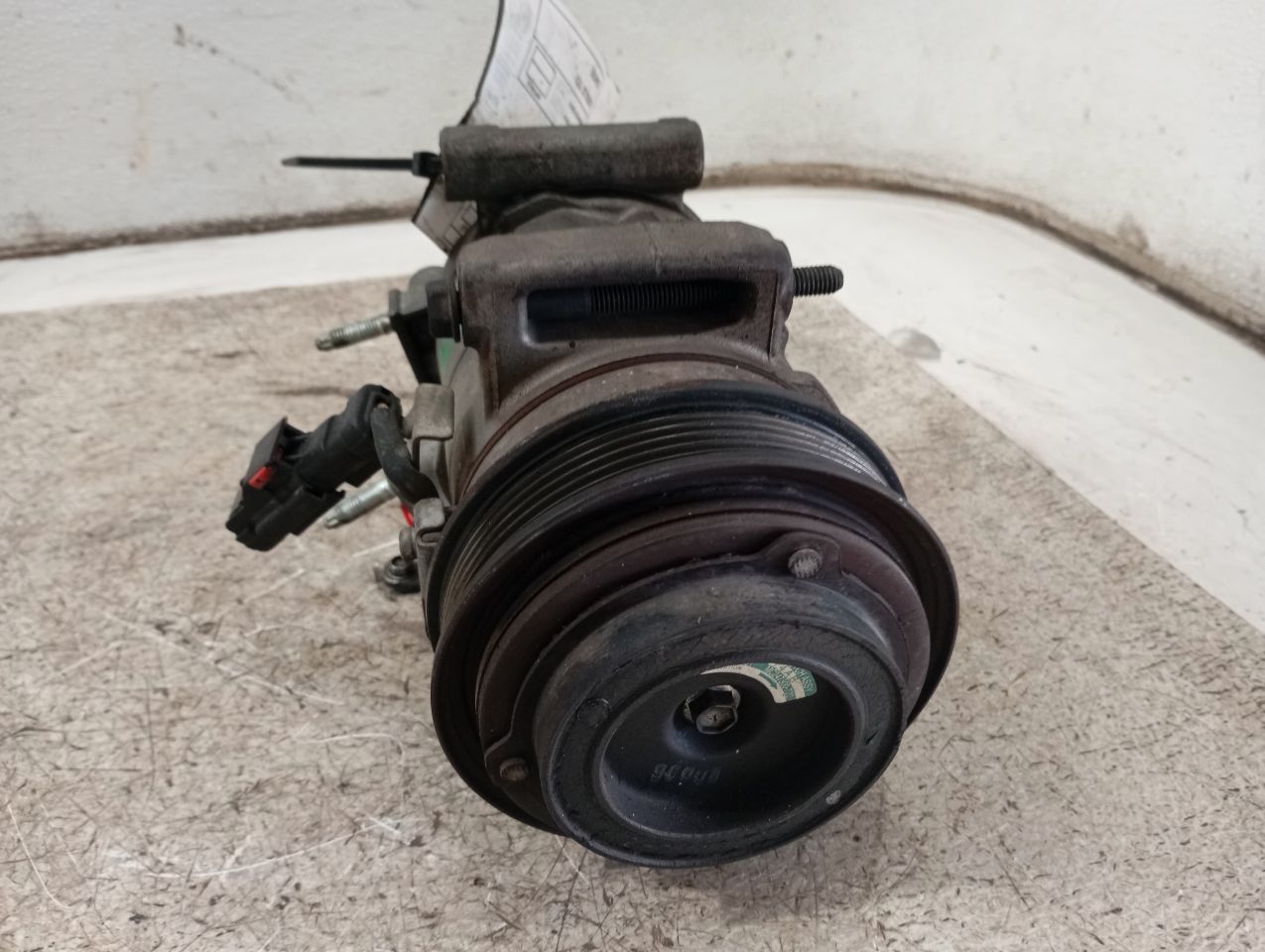 Part image 3