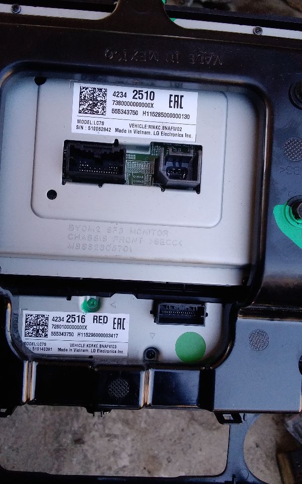 Part image 3