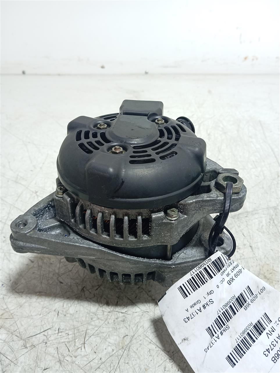 Used 2004 Toyota SIENNA Alternator - Stock #A13743