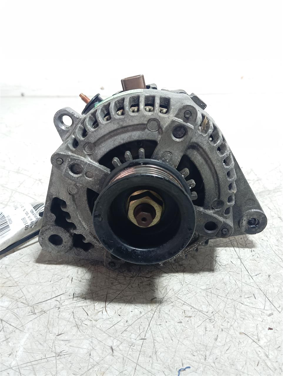 Used 2004 Toyota SIENNA Alternator - Stock #A13743