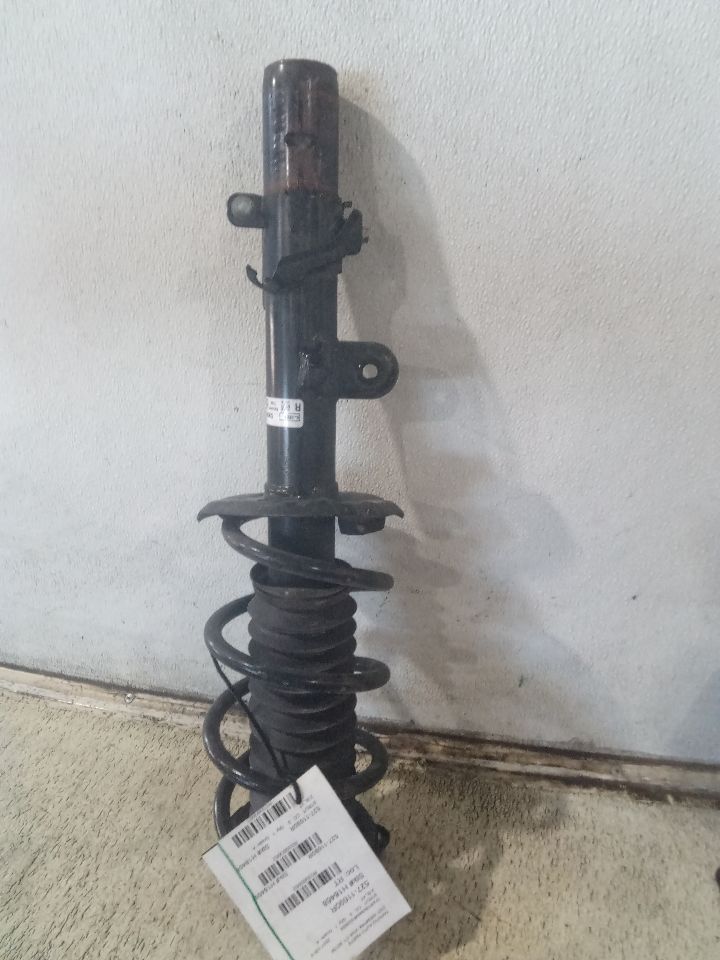 2021 Honda CR-V Strut