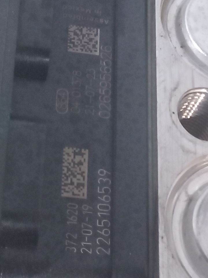Part image 5