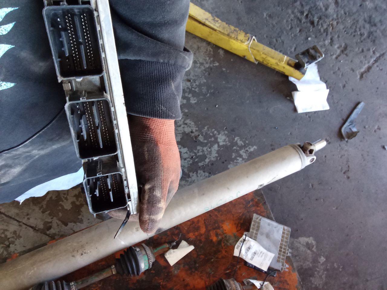 Part image 1