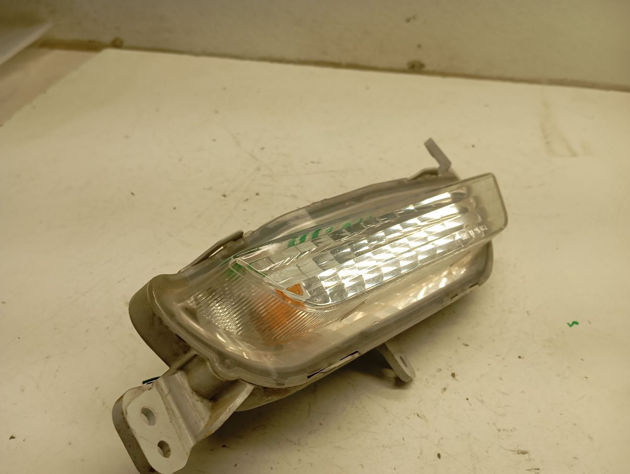 Part image 3