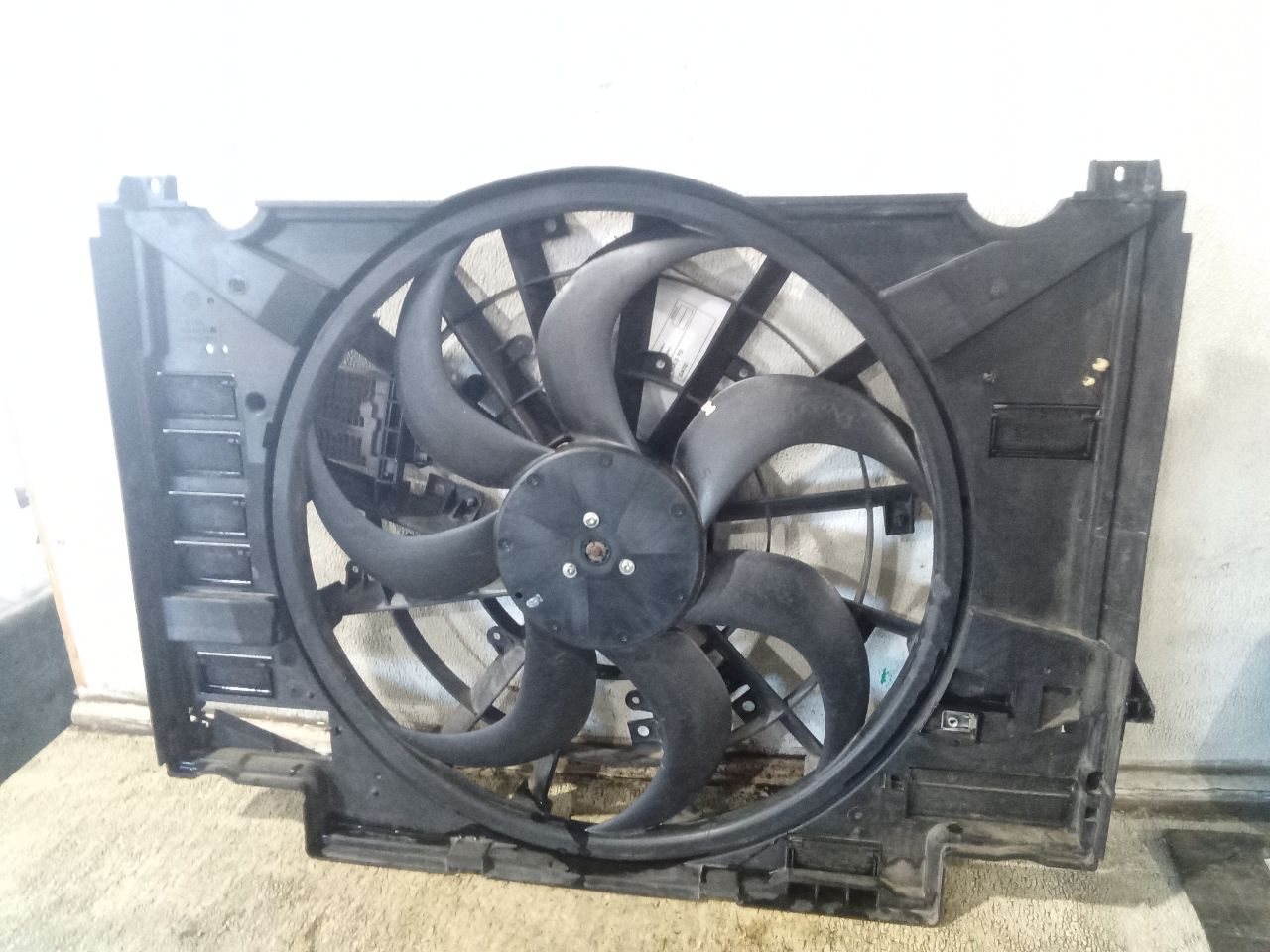 Rad Cond Fan Motor for 2016 Jaguar XF (3.0L, fan assembly) 400 watt (standard duty) and other applications