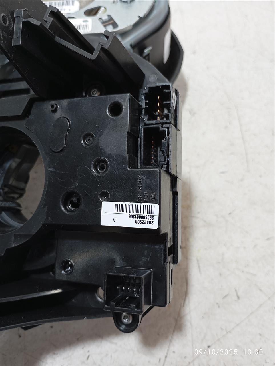 Part image 3