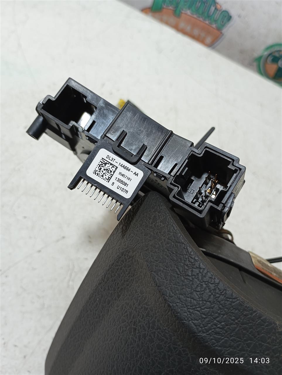 Part image 3