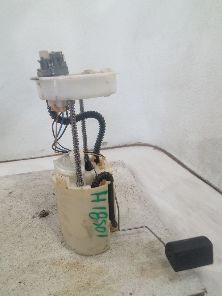2004 Honda CR-V Fuel Pump