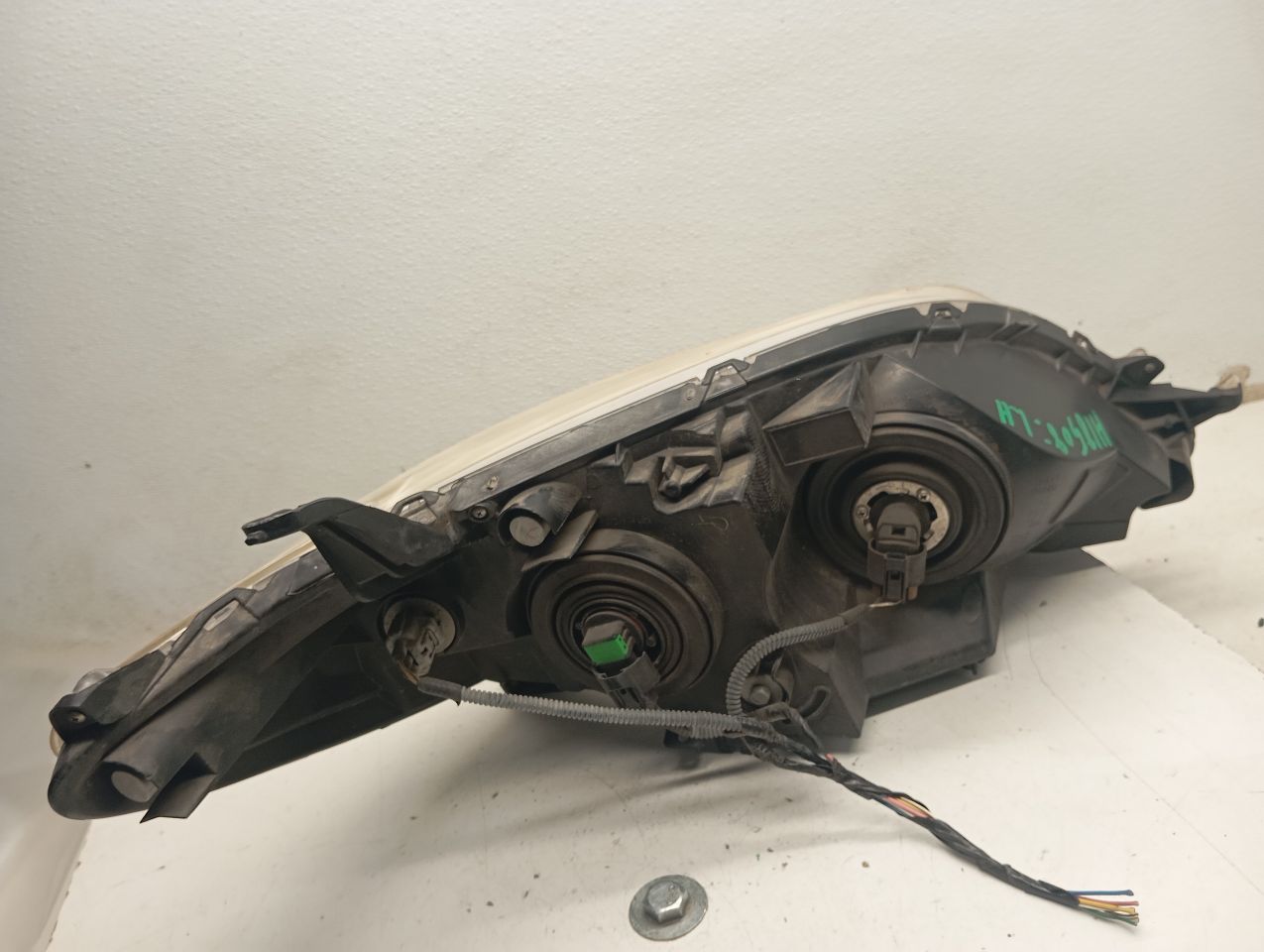 Part image 3