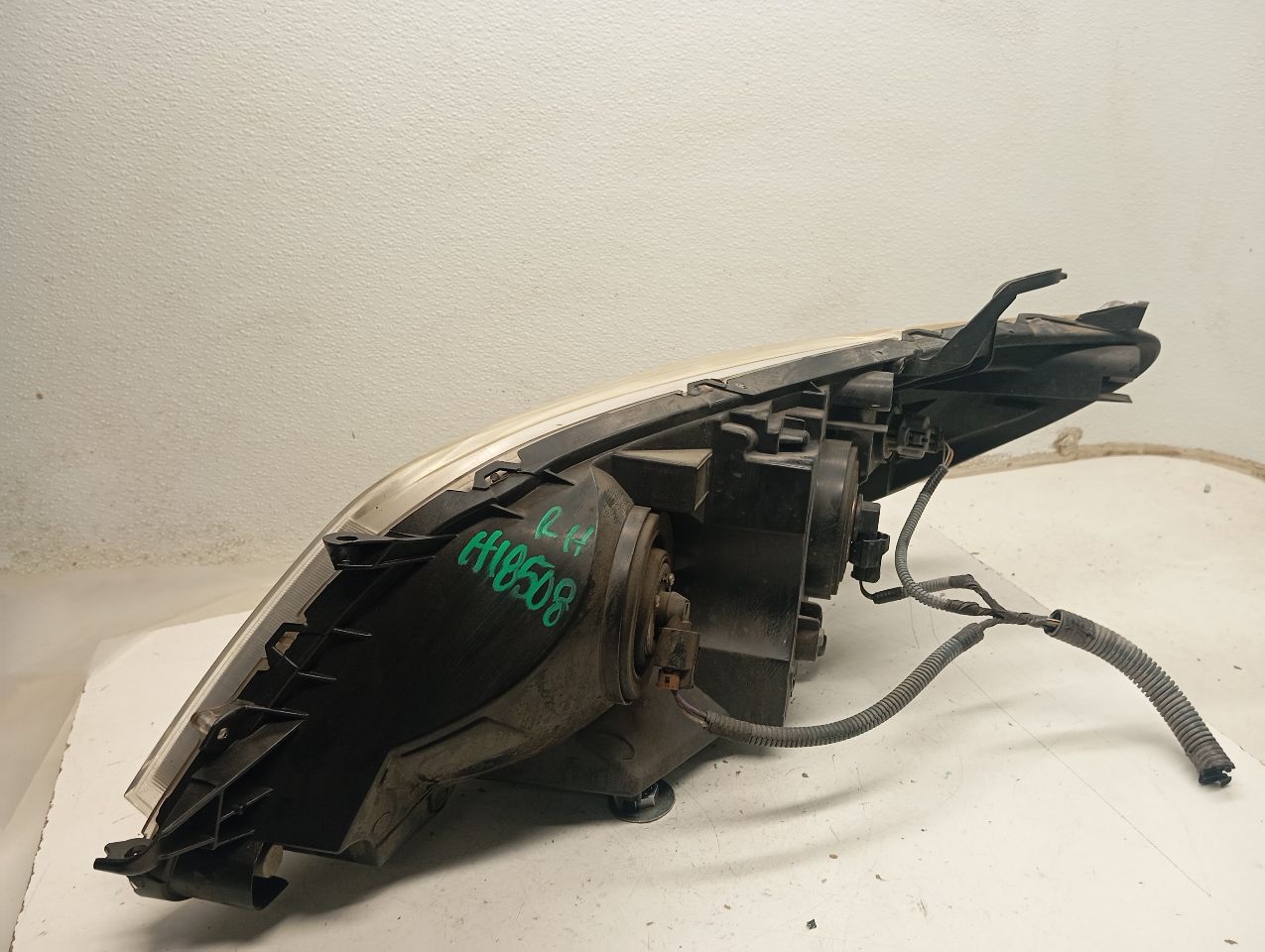 Part image 3