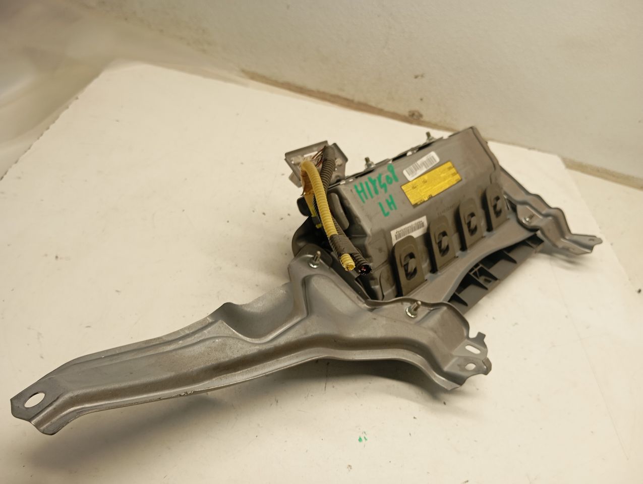 Part image 3