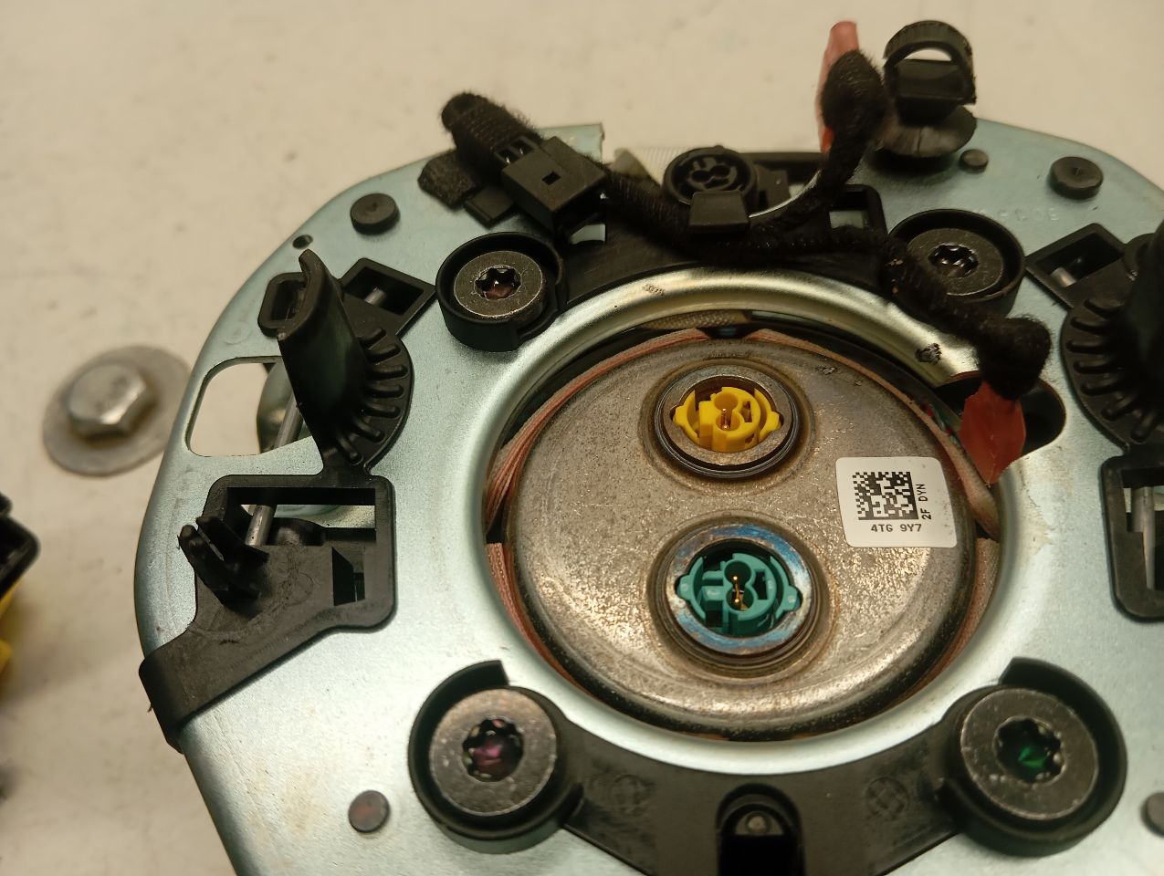 Part image 3