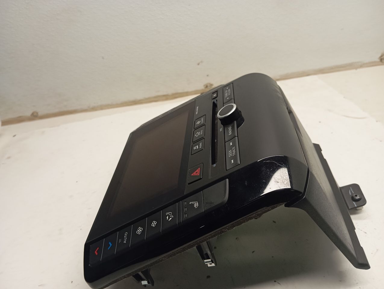 Used 2020 Infiniti INFINITI QX50 w/o heated front seats - Stock #H18414