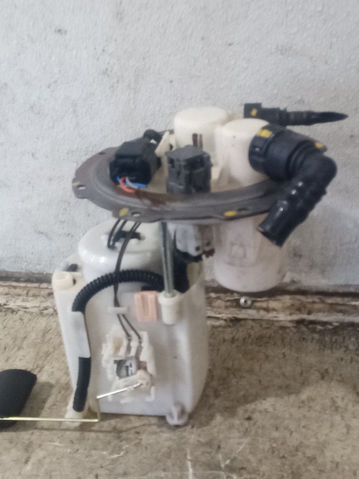 Part image 7