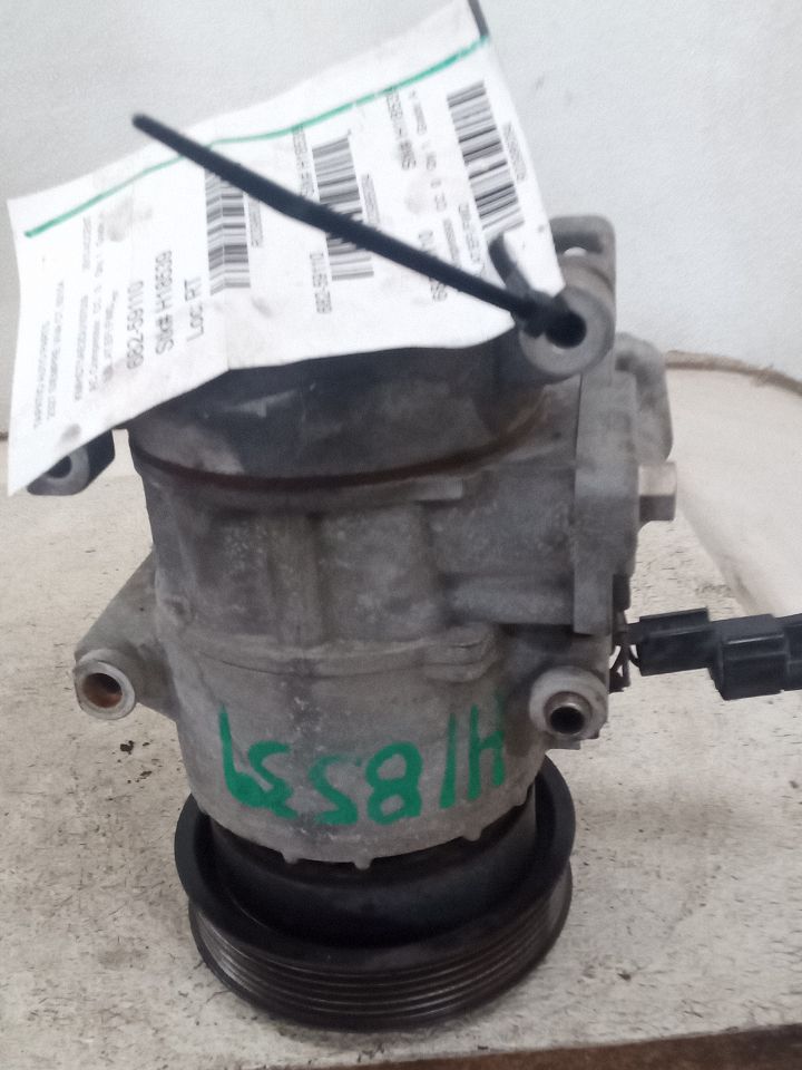 2013 Hyundai ACCENT AC Compressor
