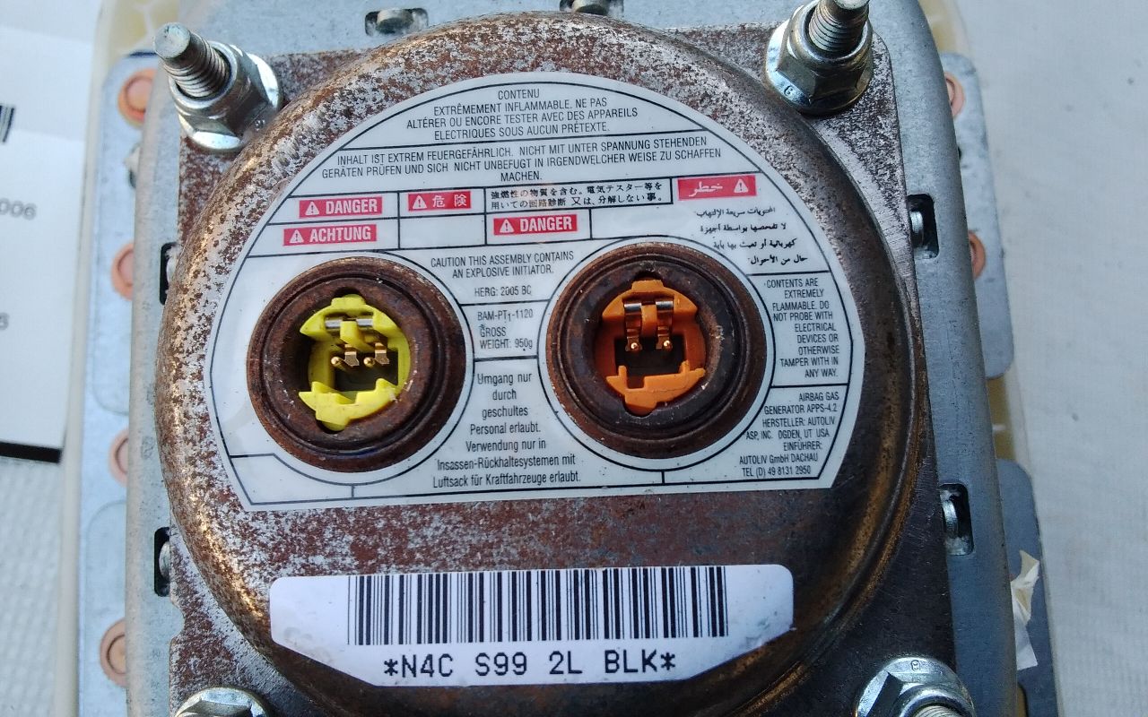 Part image 4