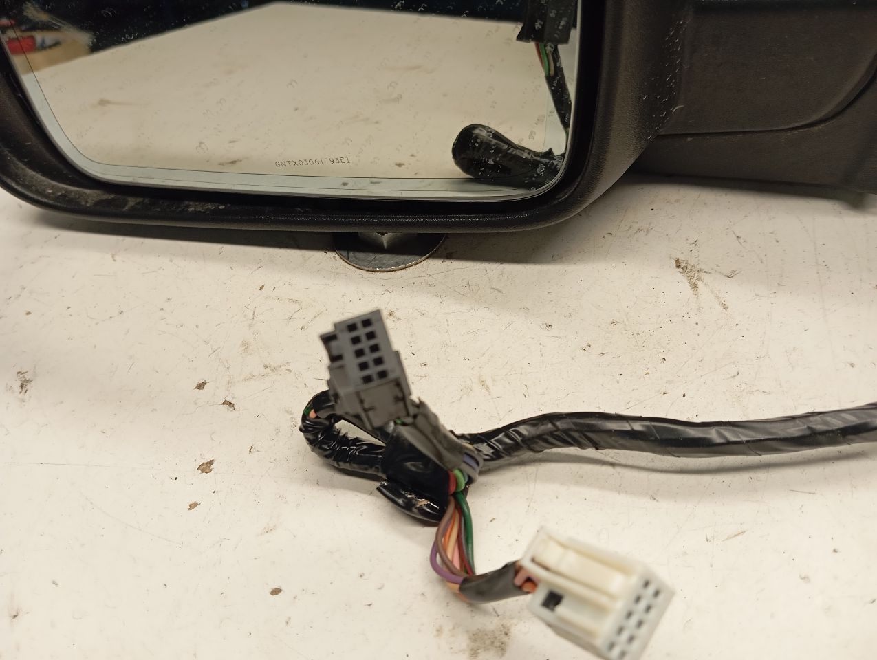 Part image 2