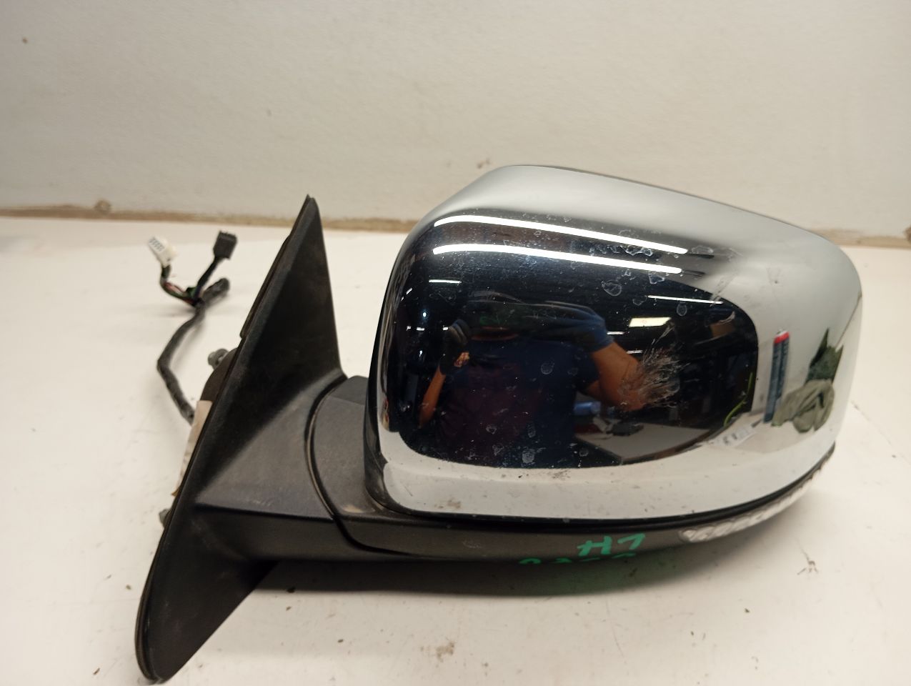 Part image 3