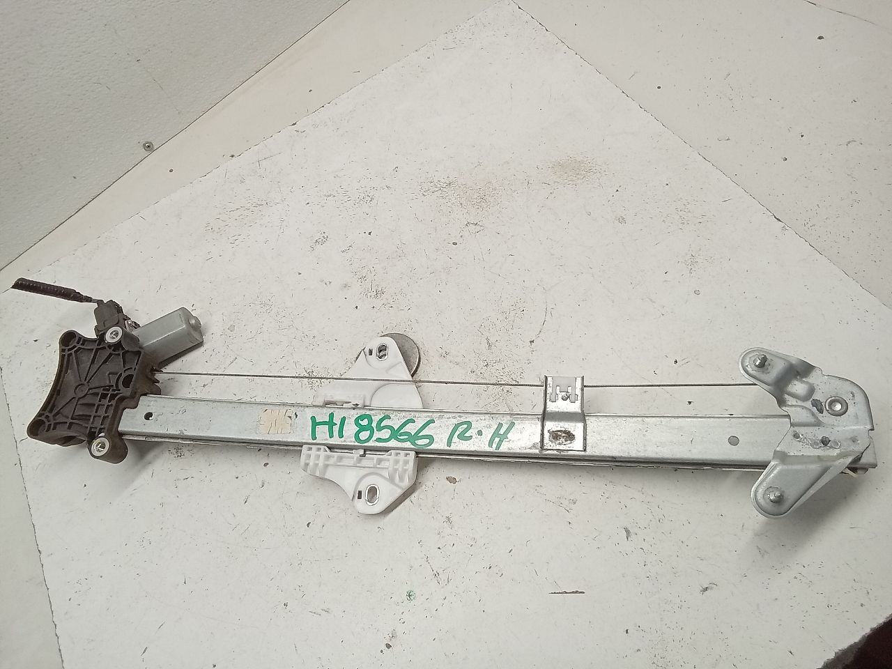 2023 Honda HR-V Door Window Reg, Fr