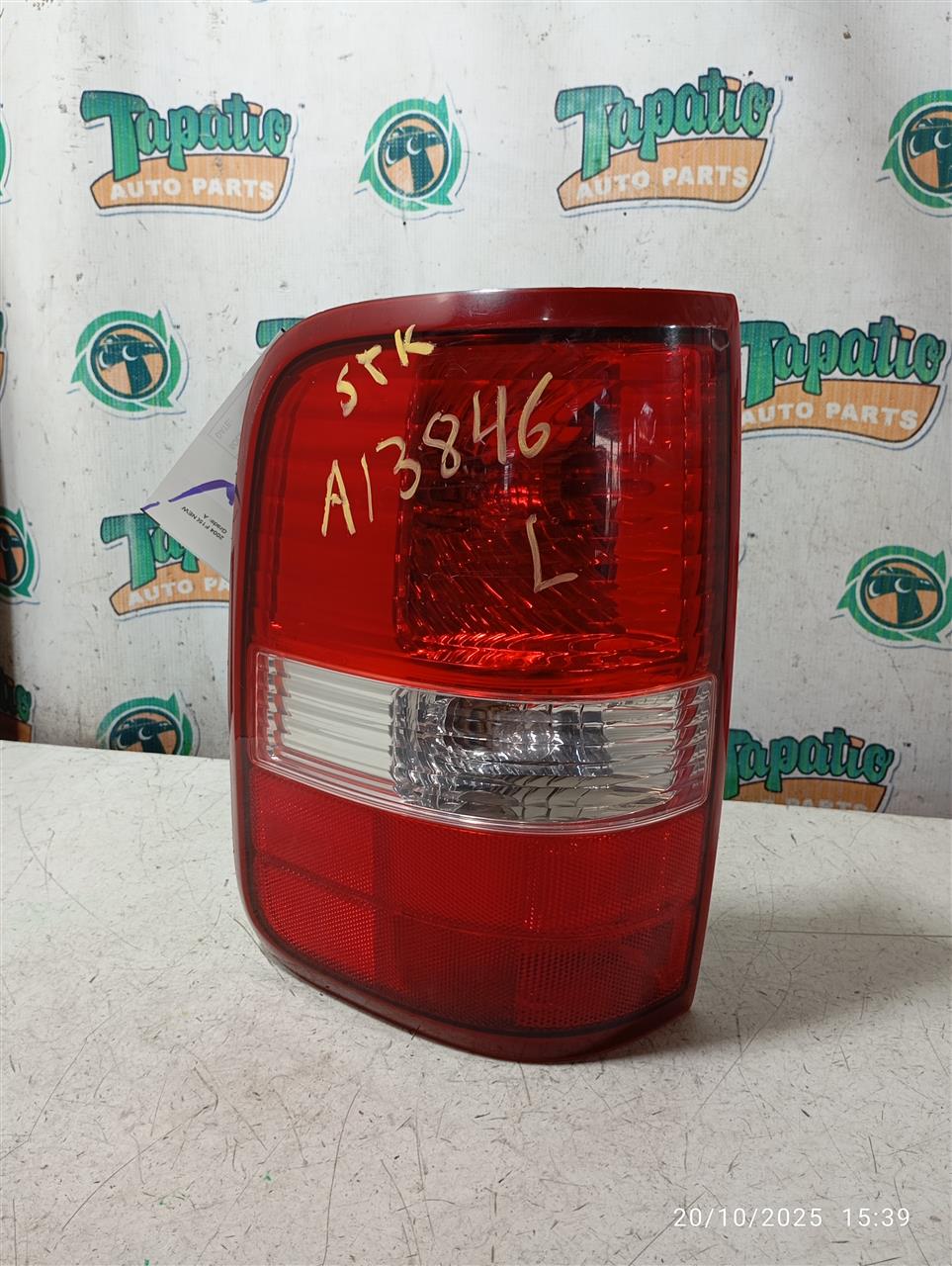 2004 Ford FORD F150 PICKUP Tail Lamp