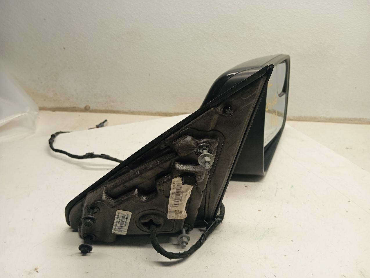 Part image 4