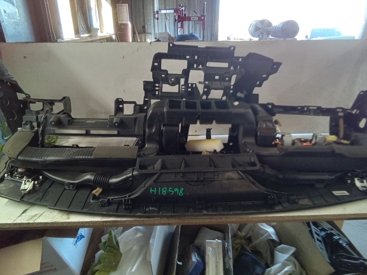 Part image 4