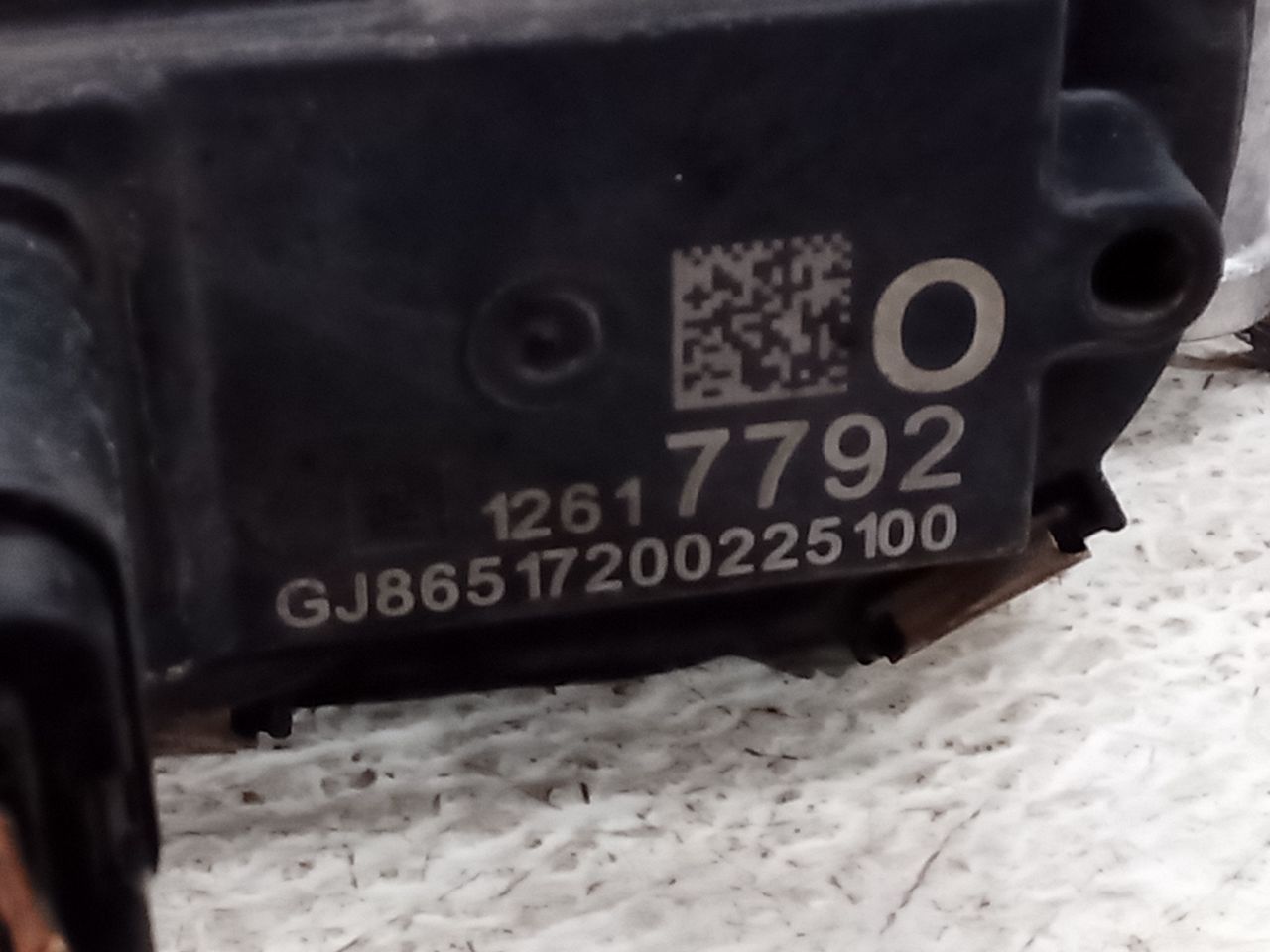 Part image 3