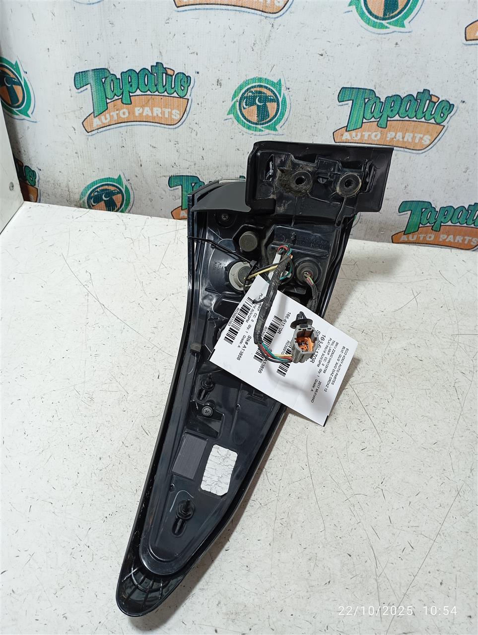 Part image 3