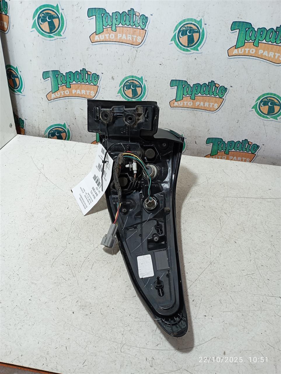 Part image 3