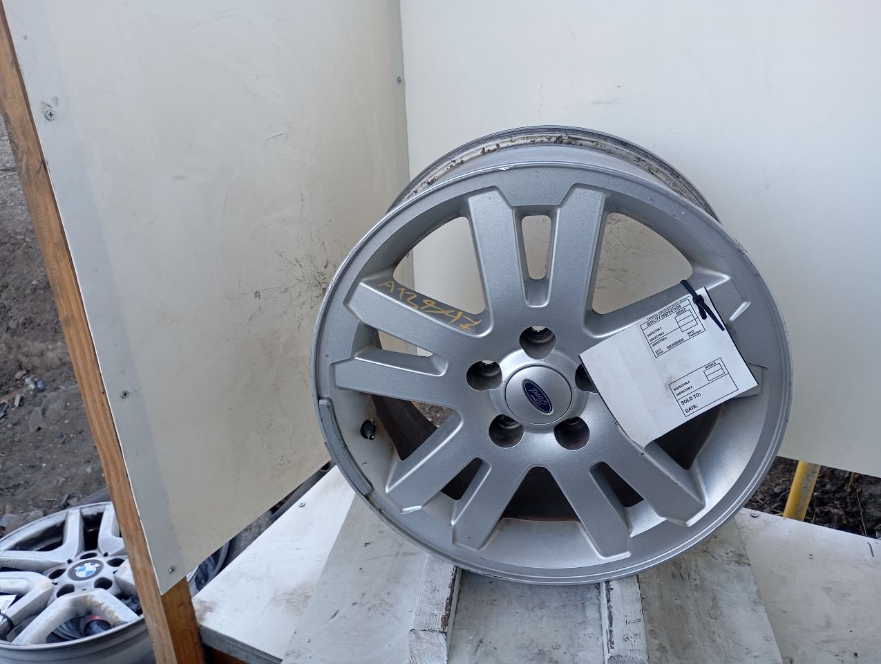 2006 Ford EXPLORER Wheel