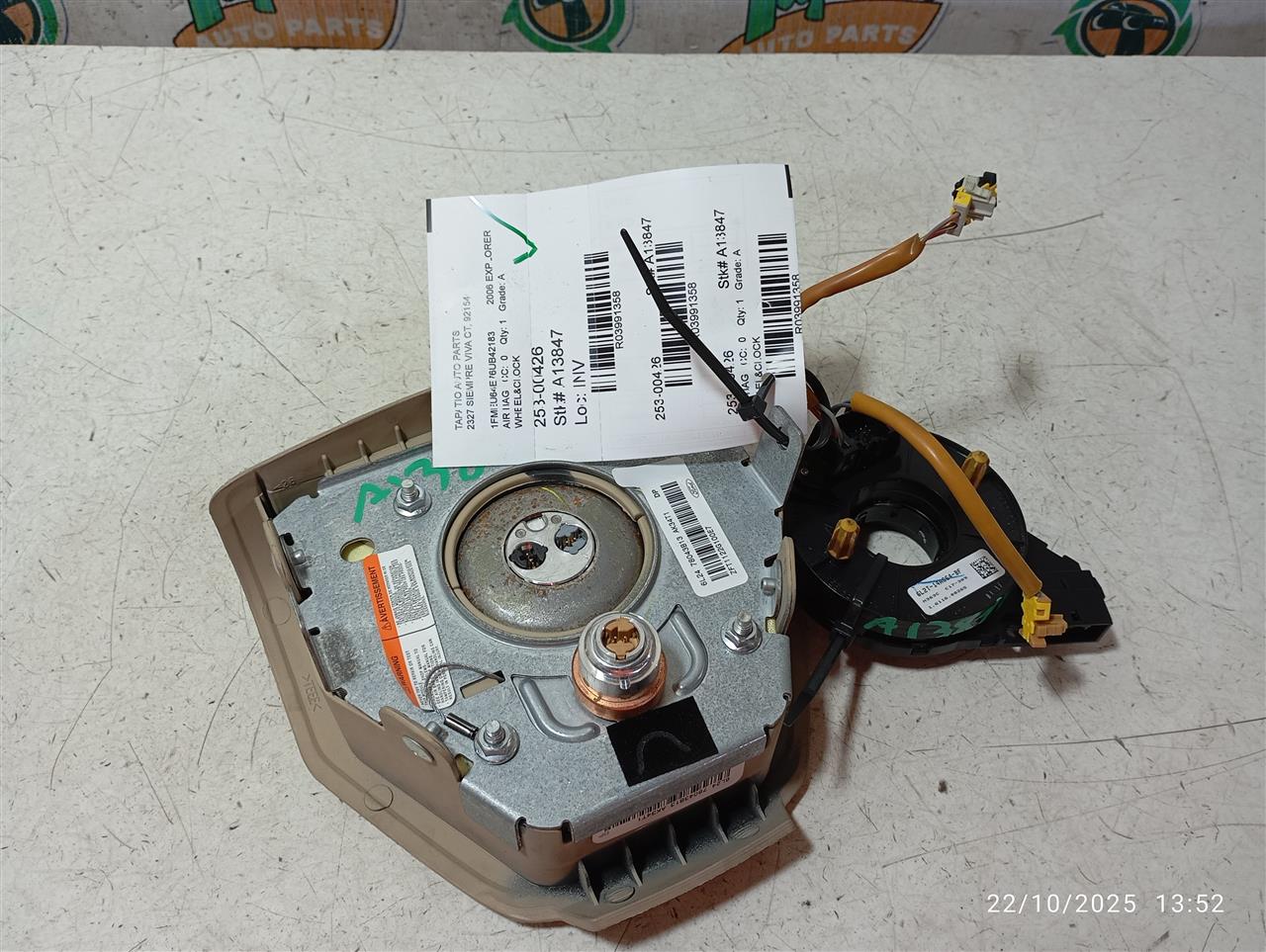 2006 Ford EXPLORER Air Bag