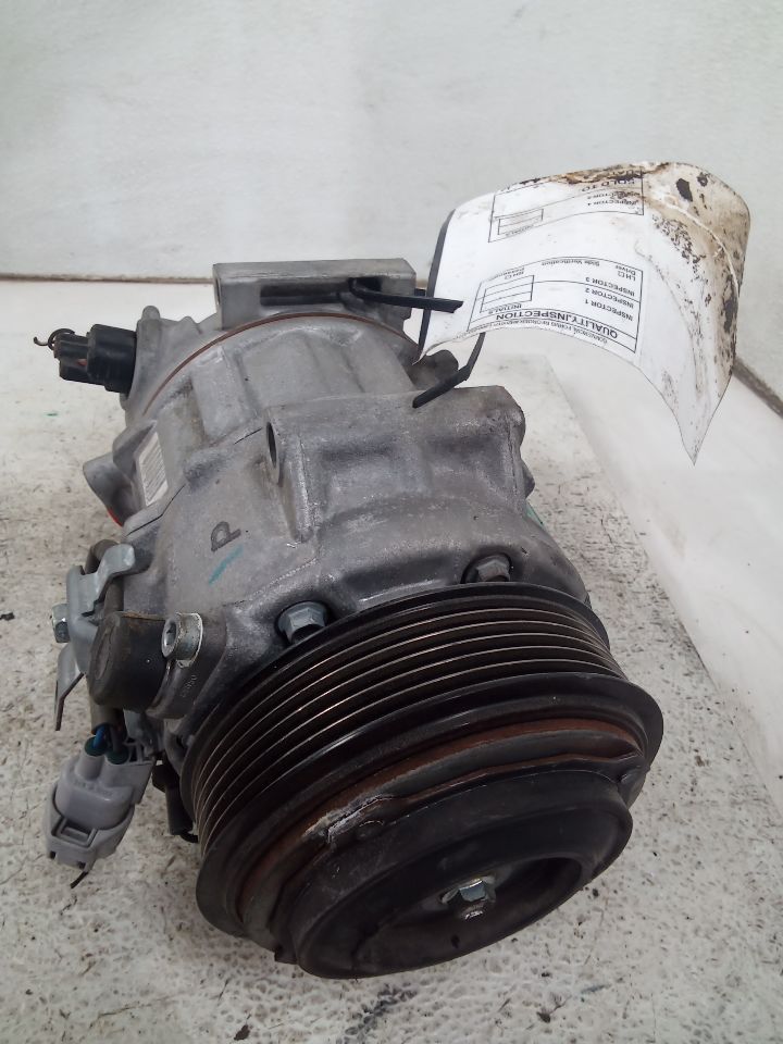 2017 Toyota SIENNA AC Compressor