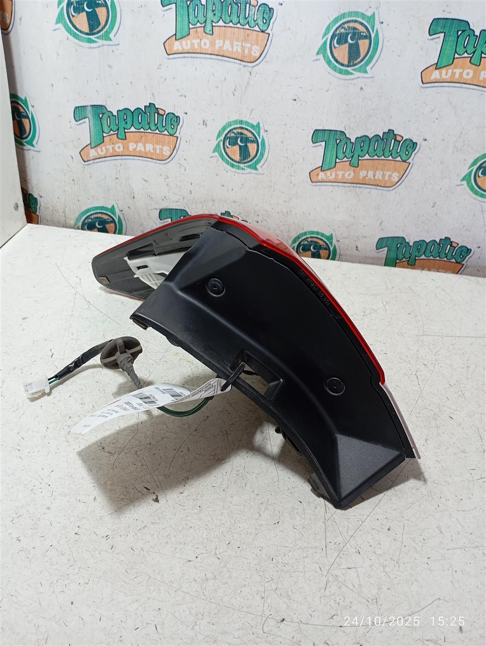 Part image 2