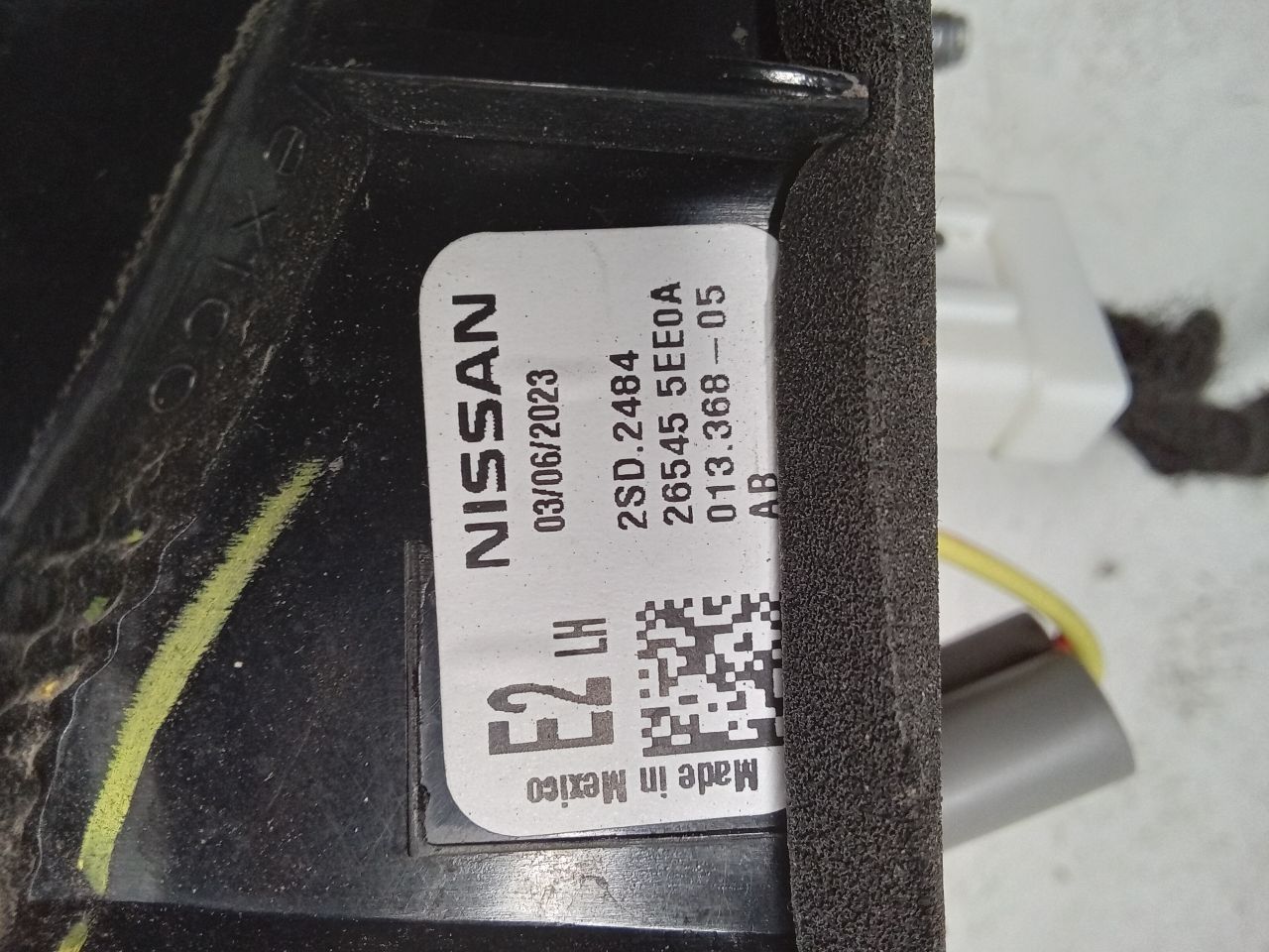 Part image 3